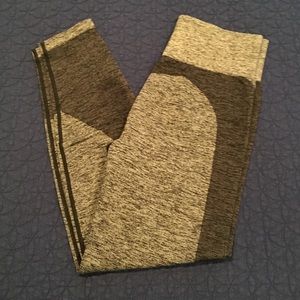 PINK Seamless Workout Leggings with Booty Contour